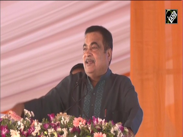 “Raja aisa chahiye…”: Nitin Gadkari quotes Gita Shloka to laud CM Yogi’s governance