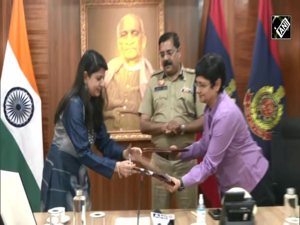 Delhi Police signs MoU with Truecaller to curb cyber frauds