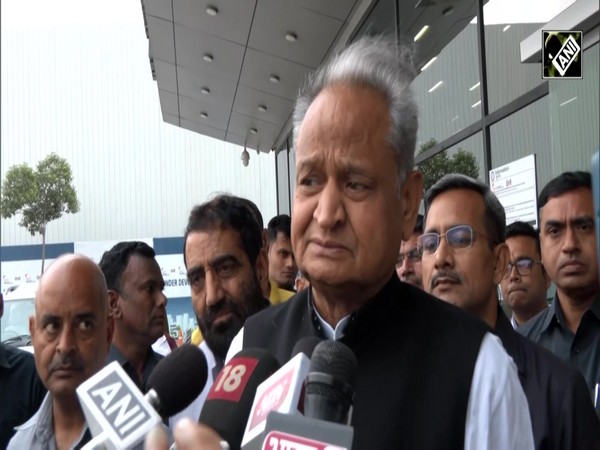 “For what should he apologise?...” CM Gehlot backs Rahul Gandhi over his ‘Democracy’ remark in UK