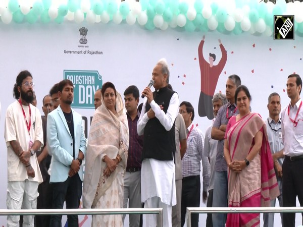 CM Ashok Gehlot flagged off IT Day Carnival and Run