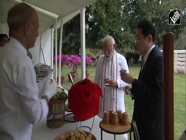 PM Modi, Japanese PM Fumio Kishida enjoy eating “Gol Gappe” in Delhi