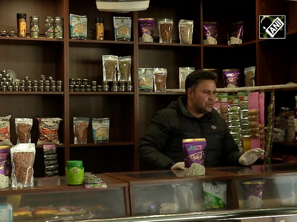 ‘One Station One Product’ getting good response at Nowgam railway station in Kashmir