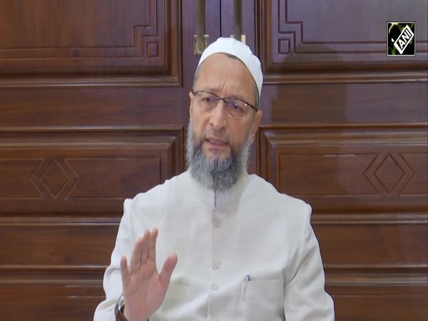 Atiq- Ashraf Updates: Atiq- Ashraf की हत्या पर राजनीति तेज़, विपक्ष ने की CM Yogi के इस्तीफे की मांग
