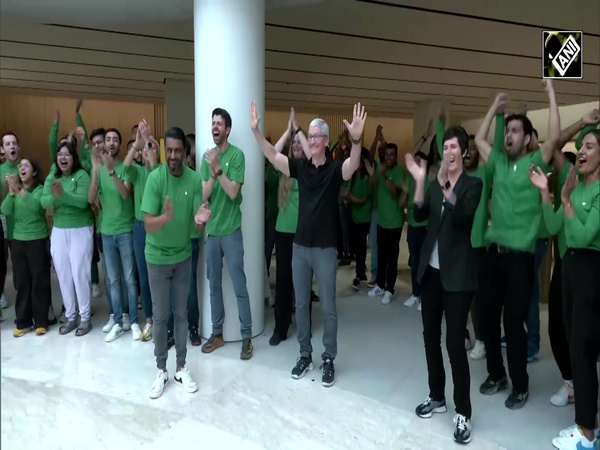 India’s second Apple Store opens in Delhi amid huge cheer by tech aficionados