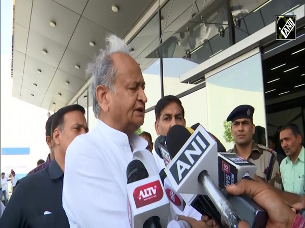 CM Gehlot asks party workers to be on leading edge for upcoming polls