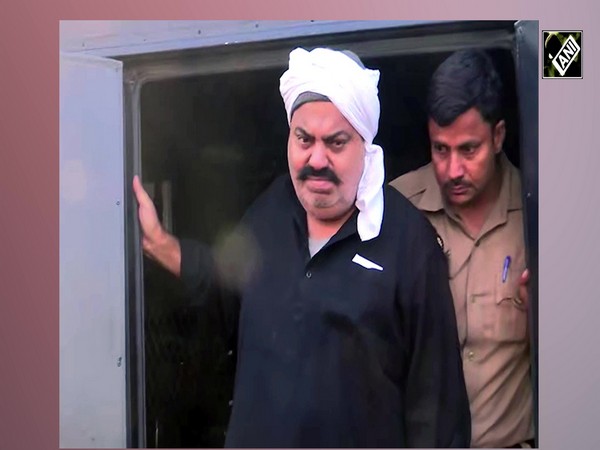 Atiq Ahmed की मौत के बाद पीड़ितों ने Media से साझा की अपनी दर्द भरी कहानी