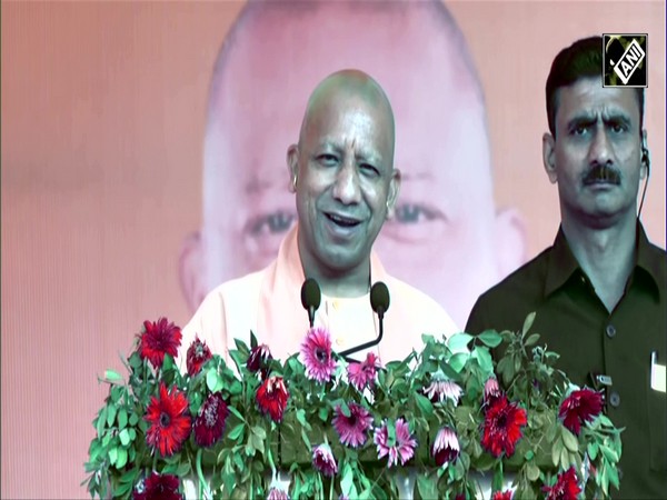 No leader’s henchmen can come and commit dacoity in Bundelkhand: CM Yogi Adityanath