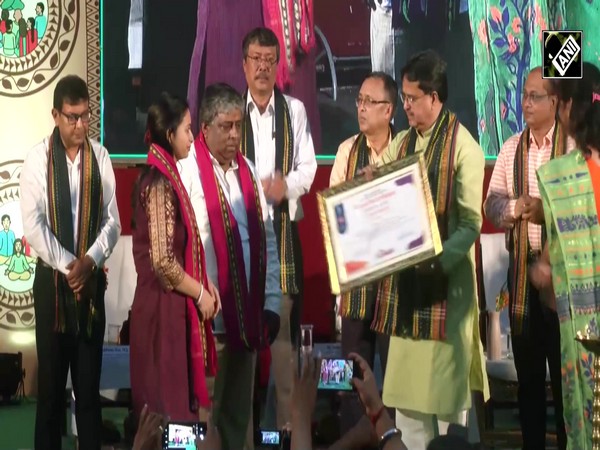 Tripura CM Manik Saha attends State Level Orientation of AYUSH CHOs