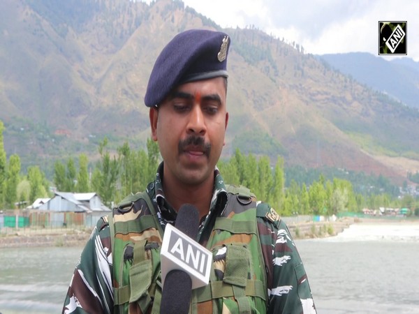 CRPF duo enchants Kashmir Valley with soothing voice; gains fandom from J&K to Bihar