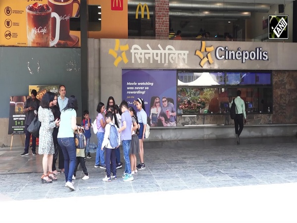 Movie Review: The Kerala Story में Fans का दिल छू गई Adah  Sharma की अदाकारी, देखिए रिव्यू