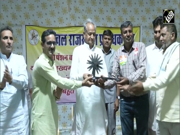 Rajasthan: Electricity Workers delegation meets CM Ashok Gehlot at his residence in Jaipur