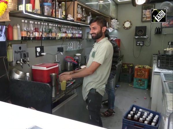 Gujarat के Rajkot जिले में गर्मी के कहर ने बढ़ायी लोगों की मुश्किलें