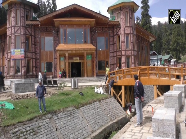 J-K: International tourist destination Gulmarg undergoing makeover ahead of G-20 events