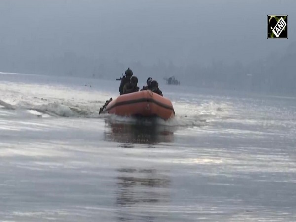 Elite MARCOS, CRPF, ‘Black Cat’ Commandos deploy in J&K to guard G20 meeting in Srinagar