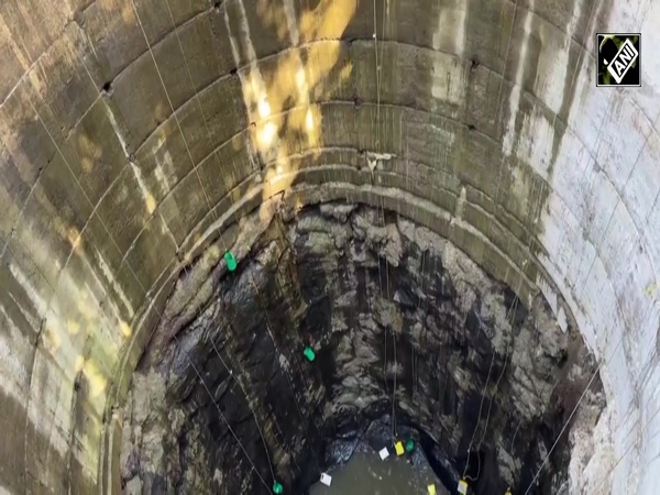 Nashik के Khokarviheer Village में गहराया जल संकट, लोगों ने प्रशासन से लगाई मदद की गुहार