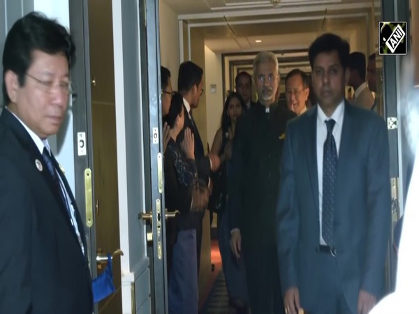 EAM Jaishankar calls on Cambodian King Norodom Sihamoni