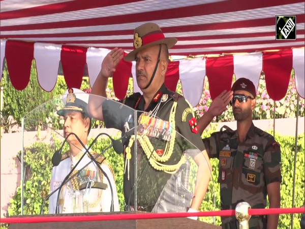 Pune में चल रही NDA की पासिंग आउट परेड, देखिये तस्वीरो में इस बार की परेड क्यों है ख़ास?