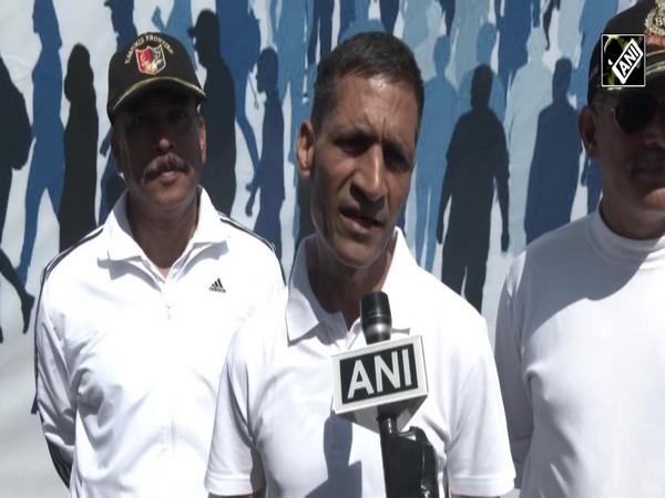 Border Security Force Kashmir Frontier organises Walkathon in Srinagar