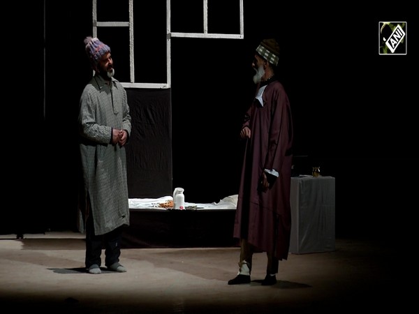 Art-loving youth embrace theatre culture in Srinagar