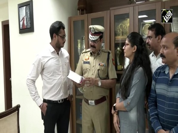 Special CP of Delhi Police releases Police Diary-2023 book