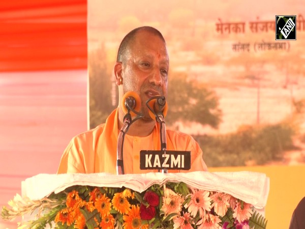 CM Yogi Adityanath पहुंचे Pratapgarh, जिले में 4 लेन की कनेक्टिविटी को लेकर कही ये बात
