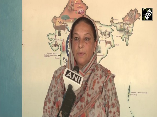 J&K: Indian Army felicitates topper students of Class 10 Exams at Army Goodwill High School