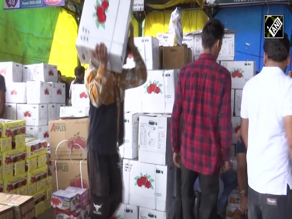 Shimla: सेब के मिल रहे अच्छे दाम, लेकिन सेब उत्पादक क्यों है परेशान?