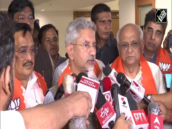 राज्यसभा चुनाव के लिए S Jaishankar ने भरा नामांकन, Gandhinagar सीट पर ठोकेंगे दांव