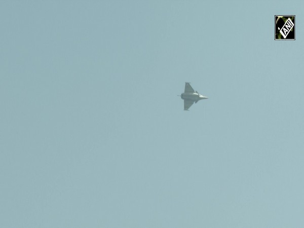 IAF asks French firm Dassault to integrate Indian weapons into Rafale fighter jets