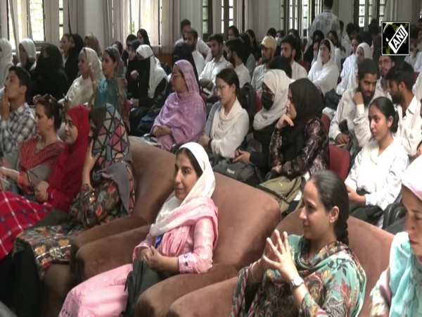 Seminar on Civil Services, other examinations conducted for students in Srinagar