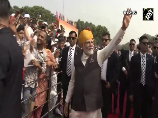 Independence Day 2023: PM Modi meets guests who participated in celebrations at Red Fort