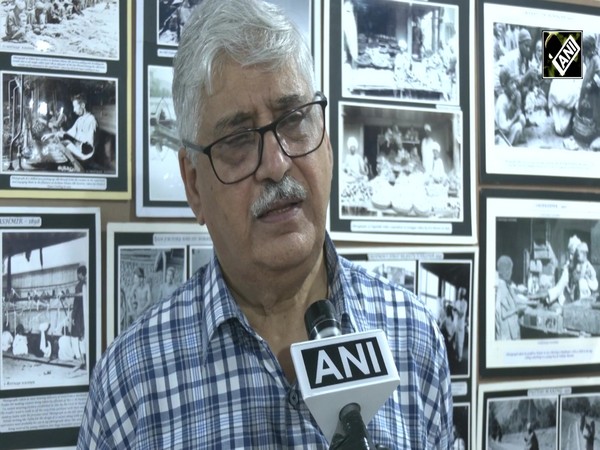 ‘Nostalgic Kashmir’ photo exhibition in Srinagar refreshes memories of bygone era