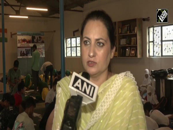 Art competition for school children on Chandrayaan-3 theme in Srinagar