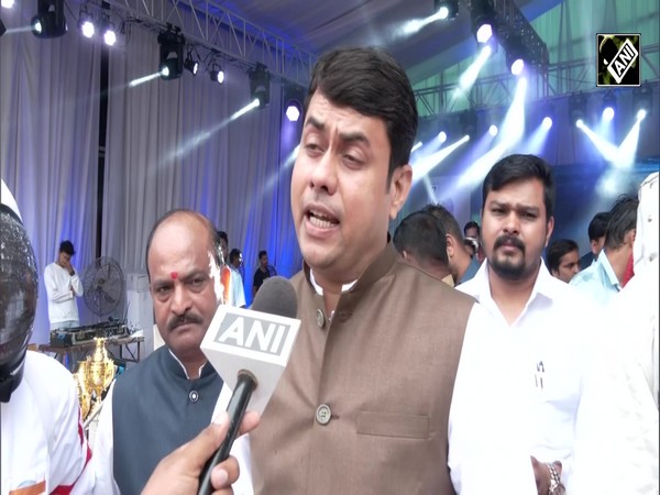 मुंबई में दही हांडी का अनोखा उत्सव, ‘चंद्रयान 3’ की सफलता को दे रहे सलामी