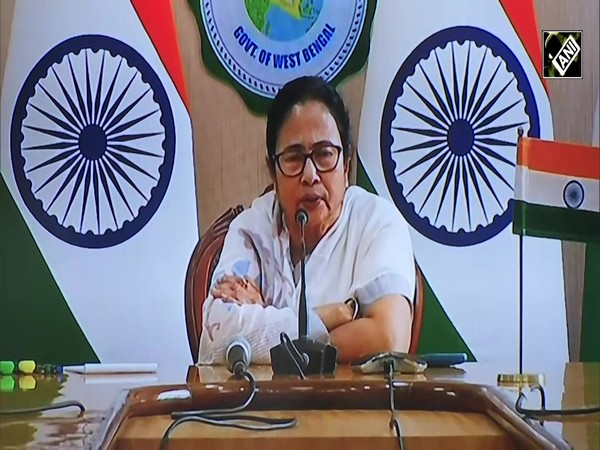 India Vs Bharat के मुद्दे पर बिफरी West Bengal की CM Mamata Banerjee, कह दी ये बात