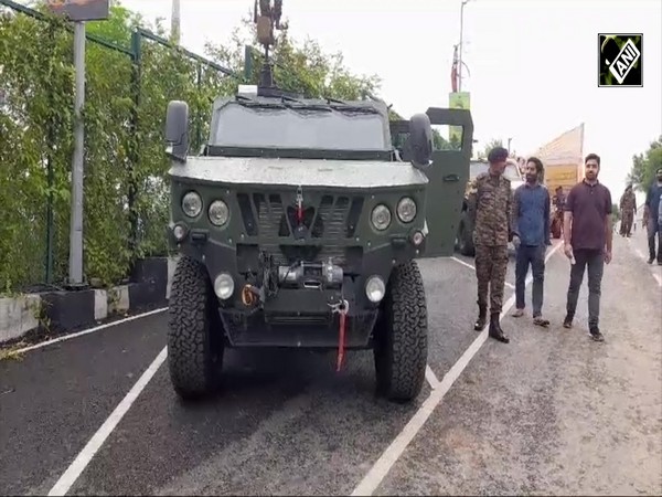 Northern Army showcases indigenous weapons to be inducted in Northern, Western Theatre Commands