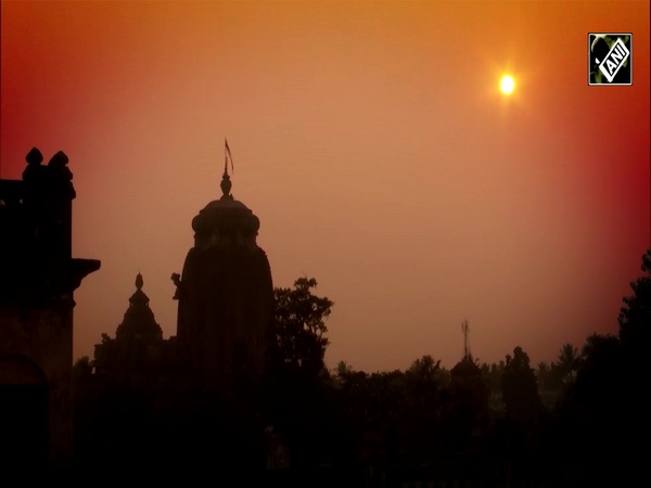 Last Sunset of 2023: Mesmerizing visuals from various parts of India