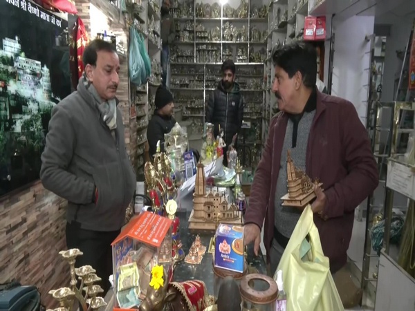 J&K: Replica of Ram Temple and Ram idols in huge demand in Jammu ahead of Ram Mandir inauguration