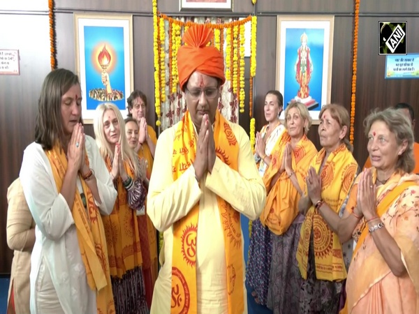 Russian wing of Gayatri Parivar joins 47th Ashwamedha Mahayagya in Mumbai