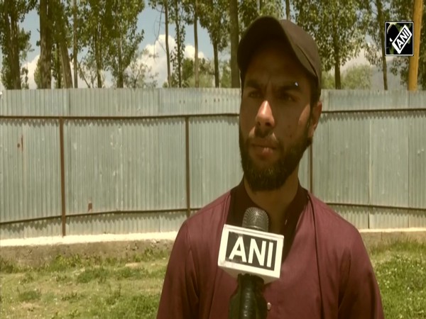 “Give up arms, come back …” Dawood Ahmad, brother of terrorist appeals as he casts vote in Sopore