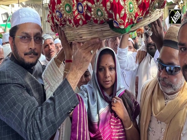 TRS MLC K Kavitha offers ‘Chadar’ at Ajmer Shareef Dargah in Rajasthan